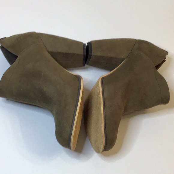 MICHAEL ANTONIO OLIVE GREEN SUEDE ANKLE HEEL BOOTS SZ 8 - Picture 7 of 16